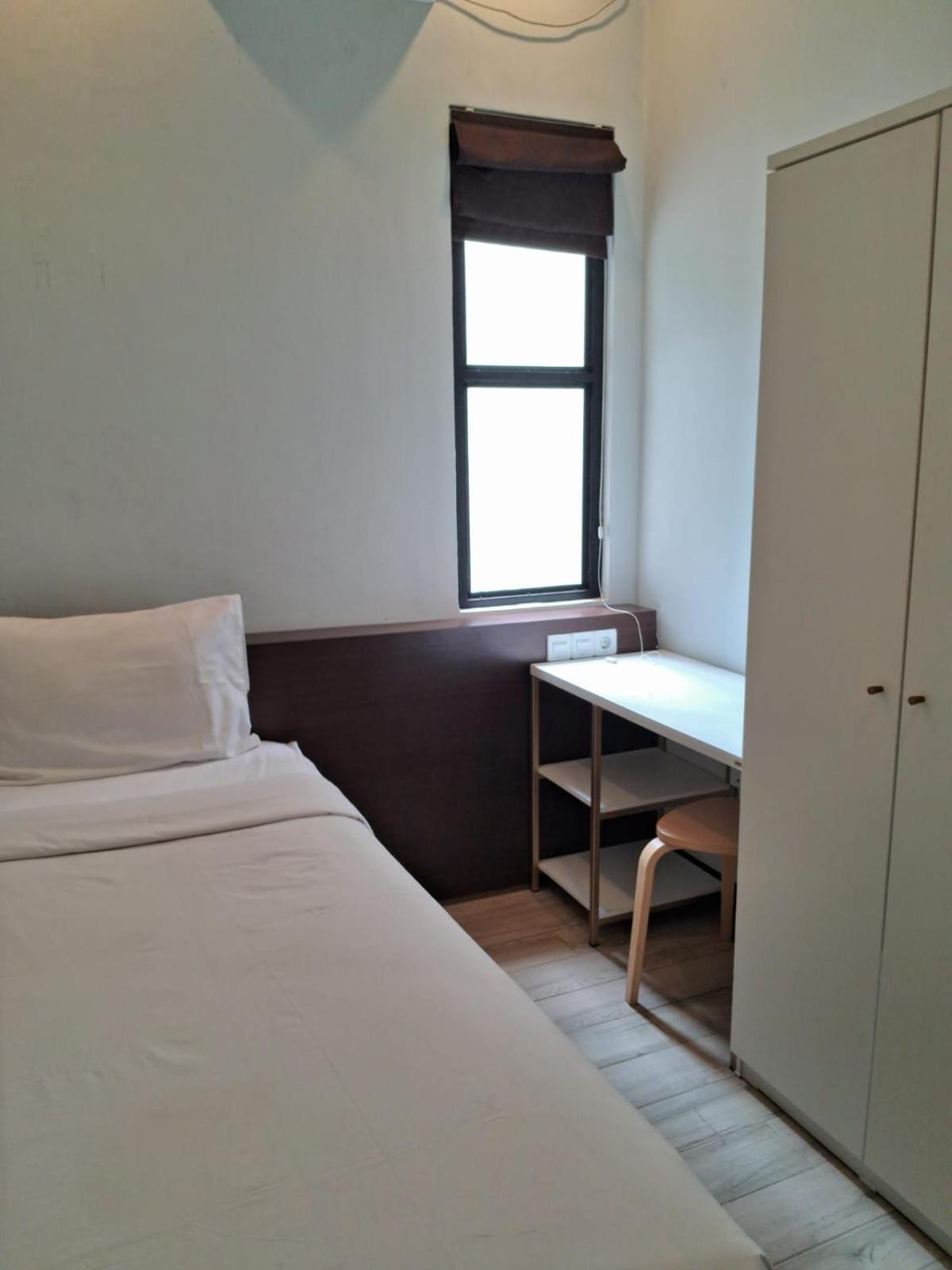 Circle One Hotel Palembang Buitenkant foto